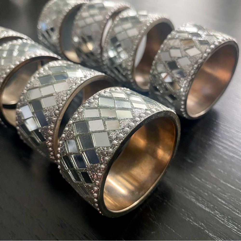 Set of 8 Silver Mirror Napkin Rings